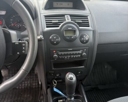 Серый Рено Меган, объемом двигателя 1.6 л и пробегом 215 тыс. км за 5400 $, фото 19 на Automoto.ua