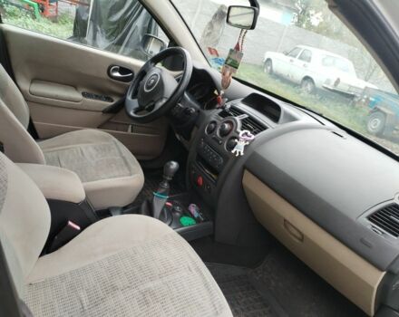 Рено Меган 2007 в Белой Церкве на Automoto.ua Серый Рено Меган, объемом двигателя 1.5 л и пробегом 295 тыс. км за 4600 $, фото 4 на Automoto.ua