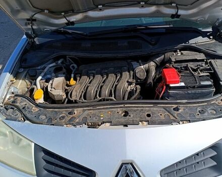 Серый Рено Меган, объемом двигателя 1.6 л и пробегом 216 тыс. км за 4750 $, фото 8 на Automoto.ua