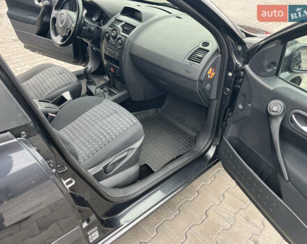 Рено Меган 2007 в Кривом Роге на Automoto.ua Серый Рено Меган, объемом двигателя 1.46 л и пробегом 290 тыс. км за 5500 $, фото 10 на Automoto.ua