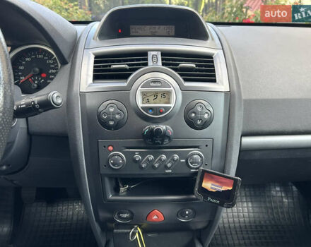 Рено Меган 2007 в Виннице на Automoto.ua Серый Рено Меган, объемом двигателя 1.6 л и пробегом 178 тыс. км за 5850 $, фото 44 на Automoto.ua