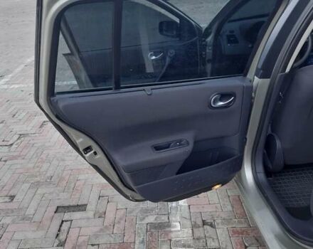 Серый Рено Меган, объемом двигателя 1.6 л и пробегом 234 тыс. км за 4999 $, фото 21 на Automoto.ua