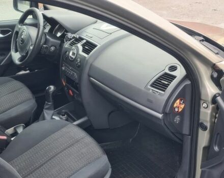 Сірий Рено Меган, об'ємом двигуна 1.6 л та пробігом 320 тис. км за 4600 $, фото 9 на Automoto.ua