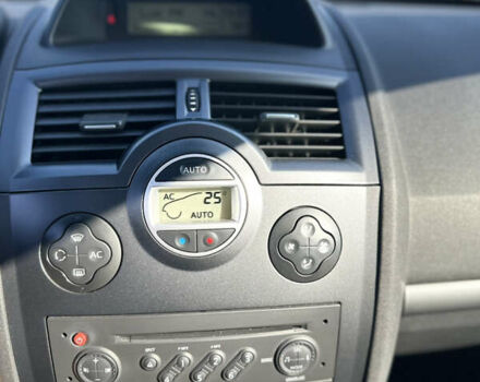 Серый Рено Меган, объемом двигателя 2 л и пробегом 134 тыс. км за 5600 $, фото 11 на Automoto.ua