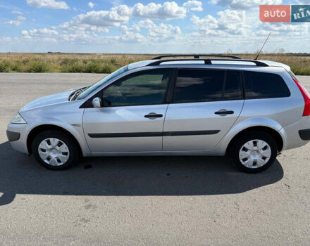 Рено Меган 2007 в Килие на Automoto.ua Серый Рено Меган, объемом двигателя 1.6 л и пробегом 241 тыс. км за 5000 $, фото 2 на Automoto.ua