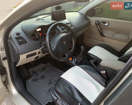 Серый Рено Меган, объемом двигателя 1.6 л и пробегом 281 тыс. км за 4500 $, фото 8 на Automoto.ua