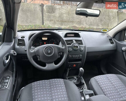 Серый Рено Меган, объемом двигателя 1.6 л и пробегом 174 тыс. км за 5550 $, фото 20 на Automoto.ua