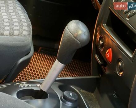 Серый Рено Меган, объемом двигателя 1.6 л и пробегом 190 тыс. км за 5650 $, фото 52 на Automoto.ua