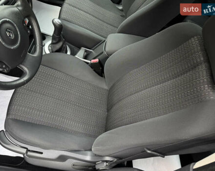 Сірий Рено Меган, об'ємом двигуна 1.6 л та пробігом 106 тис. км за 5999 $, фото 55 на Automoto.ua