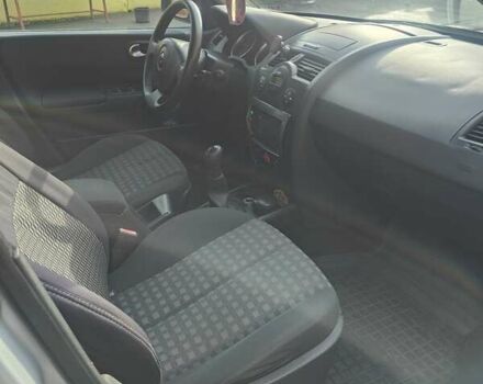 Сірий Рено Меган, об'ємом двигуна 1.6 л та пробігом 226 тис. км за 5100 $, фото 4 на Automoto.ua