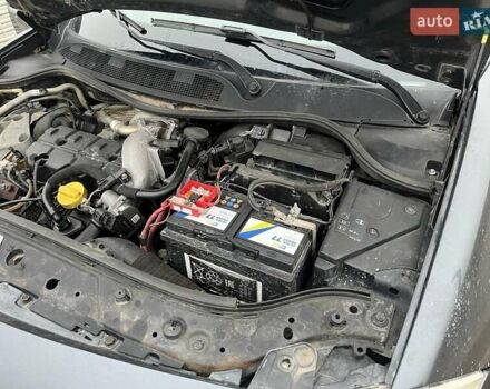 Сірий Рено Меган, об'ємом двигуна 1.9 л та пробігом 330 тис. км за 5500 $, фото 7 на Automoto.ua