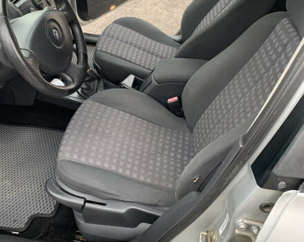 Сірий Рено Меган, об'ємом двигуна 1.6 л та пробігом 298 тис. км за 5200 $, фото 8 на Automoto.ua