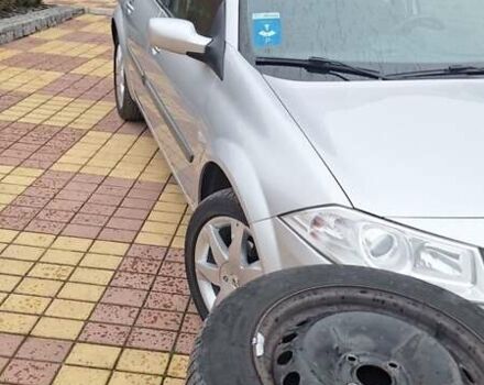 Сірий Рено Меган, об'ємом двигуна 1.6 л та пробігом 74 тис. км за 6800 $, фото 3 на Automoto.ua