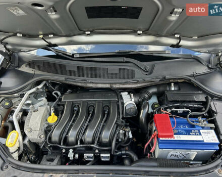 Рено Меган 2007 в Виннице на Automoto.ua Серый Рено Меган, объемом двигателя 1.6 л и пробегом 178 тыс. км за 5850 $, фото 76 на Automoto.ua