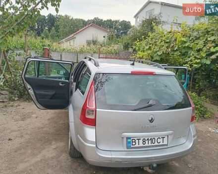 Серый Рено Меган, объемом двигателя 1.6 л и пробегом 308 тыс. км за 4500 $, фото 14 на Automoto.ua