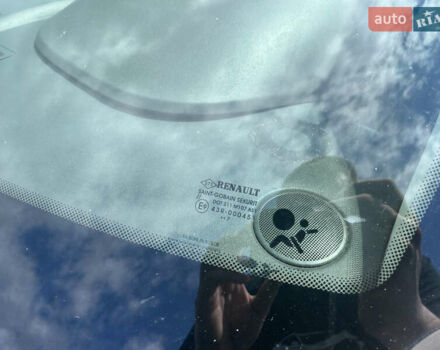 Серый Рено Меган, объемом двигателя 1.6 л и пробегом 217 тыс. км за 4750 $, фото 16 на Automoto.ua