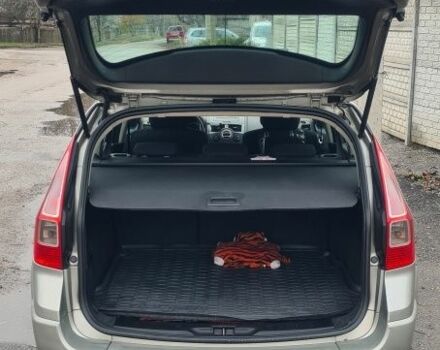 Сірий Рено Меган, об'ємом двигуна 1.6 л та пробігом 320 тис. км за 4600 $, фото 6 на Automoto.ua