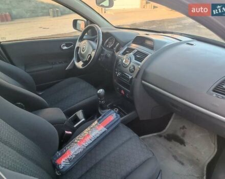 Серый Рено Меган, объемом двигателя 2 л и пробегом 191 тыс. км за 5750 $, фото 25 на Automoto.ua