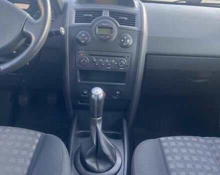 Сірий Рено Меган, об'ємом двигуна 1.6 л та пробігом 201 тис. км за 4780 $, фото 15 на Automoto.ua