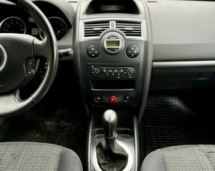 Серый Рено Меган, объемом двигателя 1.6 л и пробегом 215 тыс. км за 5500 $, фото 31 на Automoto.ua