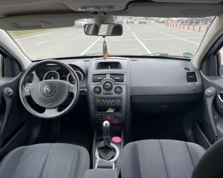 Серый Рено Меган, объемом двигателя 1.6 л и пробегом 196 тыс. км за 5500 $, фото 4 на Automoto.ua