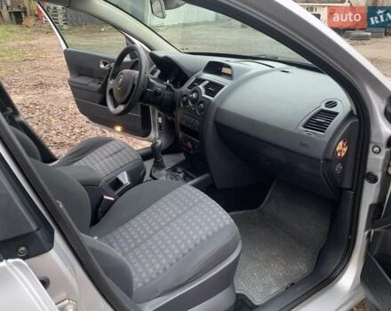 Сірий Рено Меган, об'ємом двигуна 1.6 л та пробігом 284 тис. км за 5700 $, фото 14 на Automoto.ua