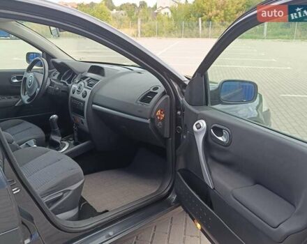 Серый Рено Меган, объемом двигателя 1.6 л и пробегом 240 тыс. км за 5450 $, фото 19 на Automoto.ua