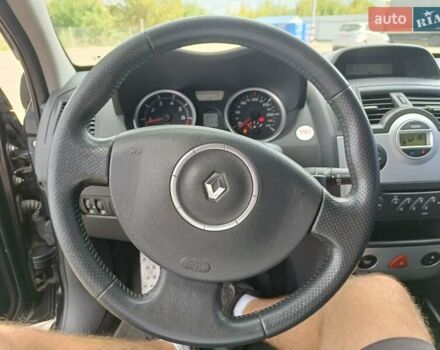 Серый Рено Меган, объемом двигателя 1.6 л и пробегом 240 тыс. км за 5450 $, фото 11 на Automoto.ua