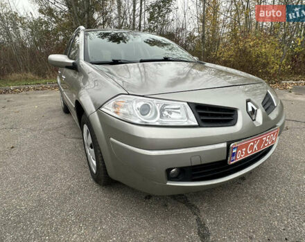 Серый Рено Меган, объемом двигателя 1.6 л и пробегом 179 тыс. км за 5300 $, фото 1 на Automoto.ua