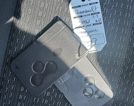 Серый Рено Меган, объемом двигателя 1.9 л и пробегом 173 тыс. км за 6200 $, фото 30 на Automoto.ua