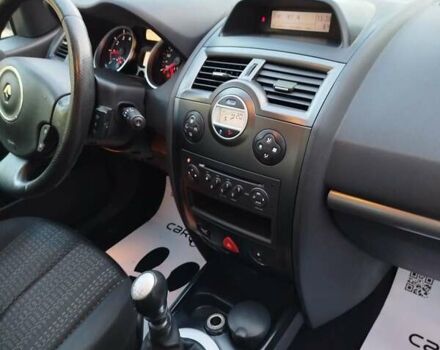 Серый Рено Меган, объемом двигателя 2 л и пробегом 162 тыс. км за 6299 $, фото 119 на Automoto.ua