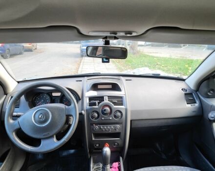Рено Меган 2007 в Купянске на Automoto.ua Серый Рено Меган, объемом двигателя 1.4 л и пробегом 228 тыс. км за 3300 $, фото 12 на Automoto.ua