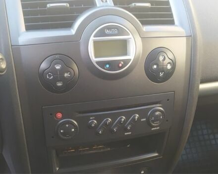 Сірий Рено Меган, об'ємом двигуна 1.6 л та пробігом 210 тис. км за 6150 $, фото 4 на Automoto.ua