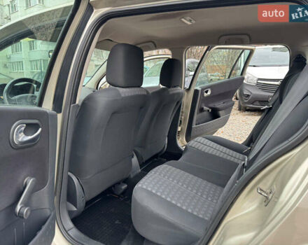 Серый Рено Меган, объемом двигателя 1.6 л и пробегом 236 тыс. км за 5200 $, фото 20 на Automoto.ua