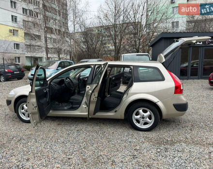 Серый Рено Меган, объемом двигателя 1.6 л и пробегом 236 тыс. км за 5200 $, фото 36 на Automoto.ua