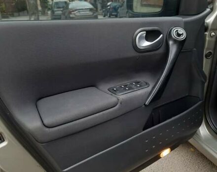 Серый Рено Меган, объемом двигателя 1.6 л и пробегом 234 тыс. км за 4999 $, фото 6 на Automoto.ua