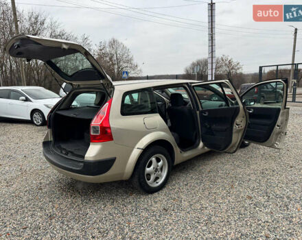 Серый Рено Меган, объемом двигателя 1.6 л и пробегом 236 тыс. км за 5200 $, фото 35 на Automoto.ua