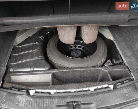 Серый Рено Меган, объемом двигателя 1.6 л и пробегом 199 тыс. км за 5490 $, фото 21 на Automoto.ua