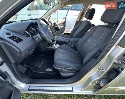 Серый Рено Меган, объемом двигателя 1.9 л и пробегом 173 тыс. км за 6200 $, фото 9 на Automoto.ua