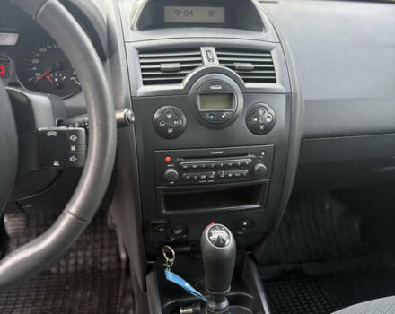 Серый Рено Меган, объемом двигателя 1.6 л и пробегом 215 тыс. км за 5400 $, фото 16 на Automoto.ua