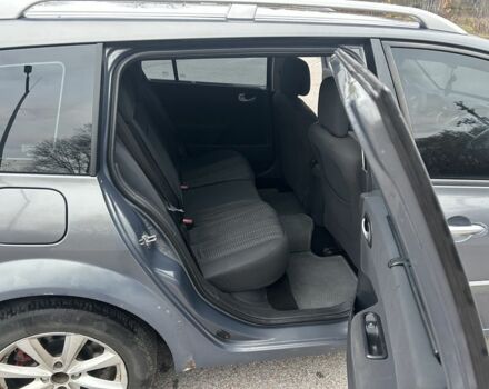 Серый Рено Меган, объемом двигателя 1.6 л и пробегом 507 тыс. км за 3700 $, фото 2 на Automoto.ua