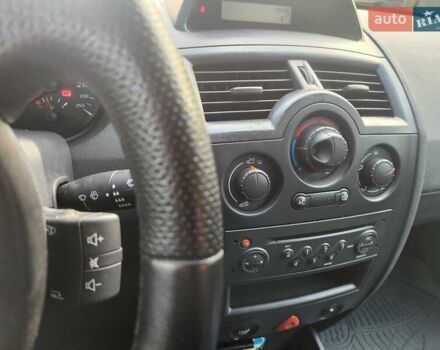 Серый Рено Меган, объемом двигателя 1.6 л и пробегом 248 тыс. км за 5300 $, фото 22 на Automoto.ua