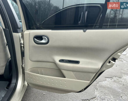 Серый Рено Меган, объемом двигателя 1.6 л и пробегом 281 тыс. км за 4800 $, фото 21 на Automoto.ua