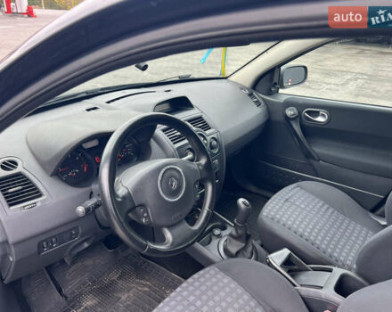 Рено Меган 2007 в Кривом Роге на Automoto.ua Серый Рено Меган, объемом двигателя 1.46 л и пробегом 290 тыс. км за 5500 $, фото 7 на Automoto.ua