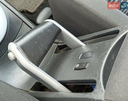 Серый Рено Меган, объемом двигателя 1.6 л и пробегом 240 тыс. км за 5450 $, фото 17 на Automoto.ua