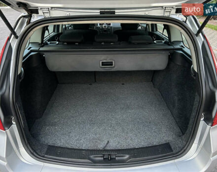 Рено Меган 2007 в Виннице на Automoto.ua Серый Рено Меган, объемом двигателя 1.6 л и пробегом 178 тыс. км за 5850 $, фото 67 на Automoto.ua