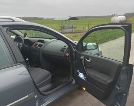 Сірий Рено Меган, об'ємом двигуна 2 л та пробігом 222 тис. км за 5500 $, фото 2 на Automoto.ua