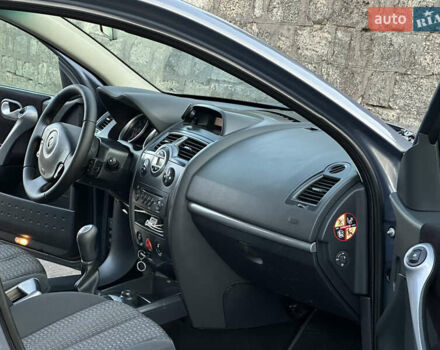 Сірий Рено Меган, об'ємом двигуна 1.6 л та пробігом 231 тис. км за 4999 $, фото 32 на Automoto.ua