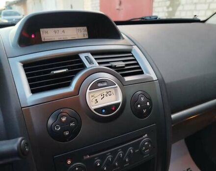 Серый Рено Меган, объемом двигателя 2 л и пробегом 162 тыс. км за 6299 $, фото 104 на Automoto.ua