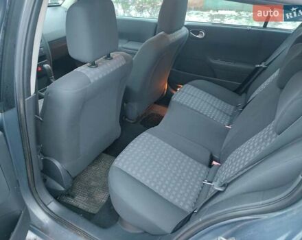 Сірий Рено Меган, об'ємом двигуна 1.6 л та пробігом 197 тис. км за 5700 $, фото 4 на Automoto.ua